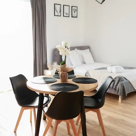 Raba Resort - Domki I Apartamenty Pod Krakowem Gdów Esterno foto